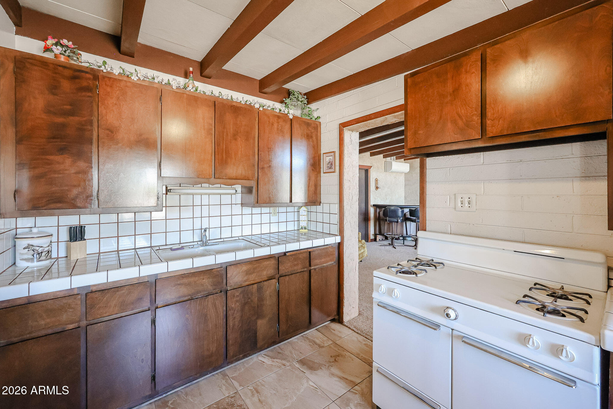 3039 East Charter Oak Road Phoenix, AZ 85032 - Photo 9 of 46 Gas Stove