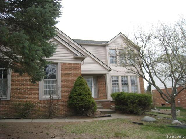 1686 Hillcrest Drive Rochester Hills, MI 48306 - Photo 2 of 18