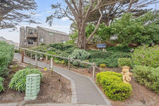 101 Shell Road, Unit 102 Watsonville, CA 95076 - Photo 29 of 34 a view of a garden with pathway