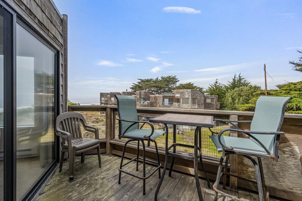 101 Shell Road, Unit 102 Watsonville, CA 95076 - Photo 33 of 34 a view of chair and tables