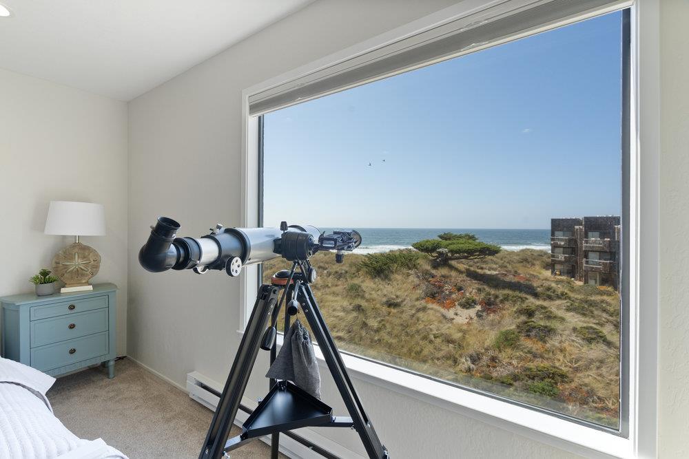 101 Shell Road, Unit 102 Watsonville, CA 95076 - Photo 5 of 34 a view of a room with gym equipment
