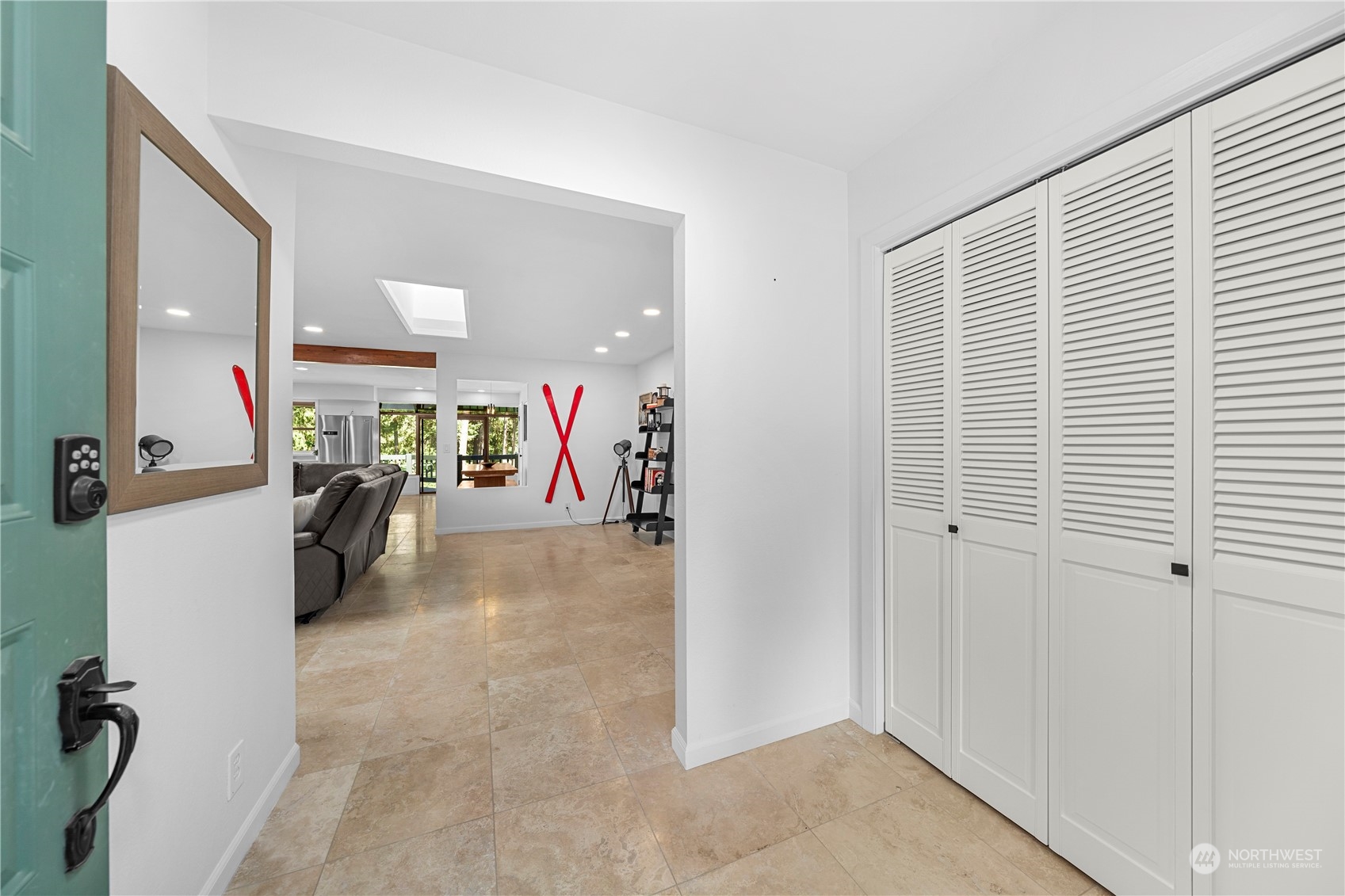 9151 Icicle Road, Unit E Leavenworth, WA 98826 - Photo 18 of 40 a view of a room with gym equipment