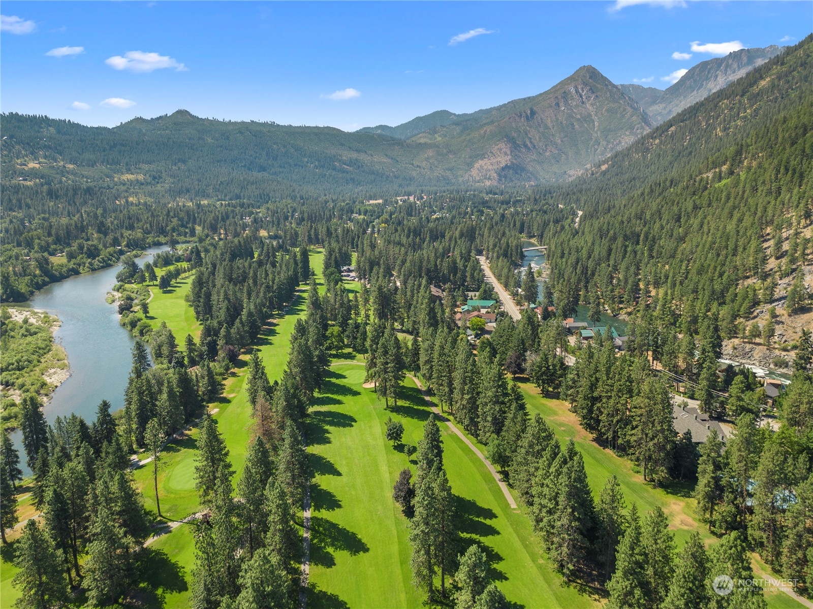 9151 Icicle Road, Unit E Leavenworth, WA 98826 - Photo 38 of 40 a view of a lake with a mountain