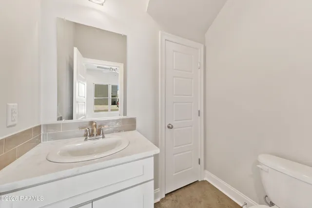 $1,800 | 113 Firethorn Drive, Youngsville, LA 70592