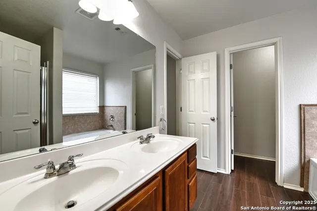 $1,850 | 9910 Shawnee Bluff, Converse, TX 78109