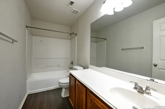 $1,850 | 9910 Shawnee Bluff, Converse, TX 78109