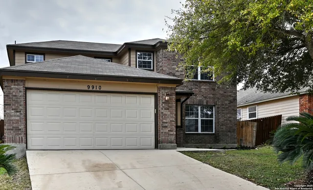 $1,850 | 9910 Shawnee Bluff, Converse, TX 78109