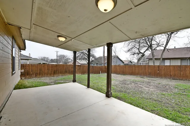 $1,850 | 9910 Shawnee Bluff, Converse, TX 78109