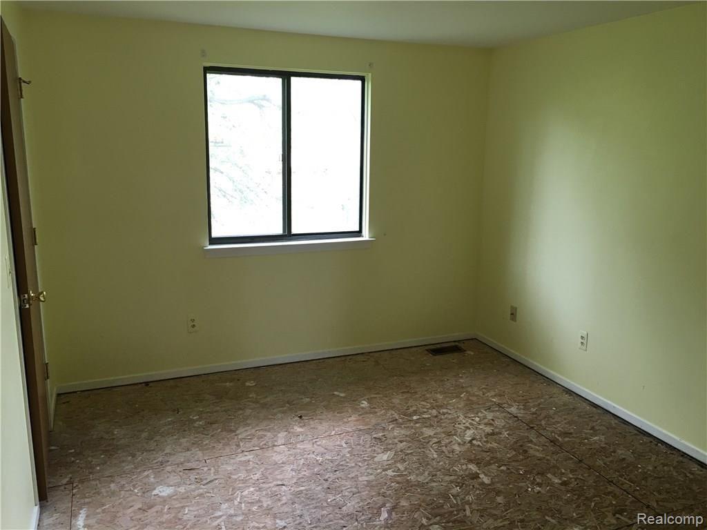 23197 Middlebelt Road, Unit 9 Farmington Hills, MI 48336 - Photo 11 of 19