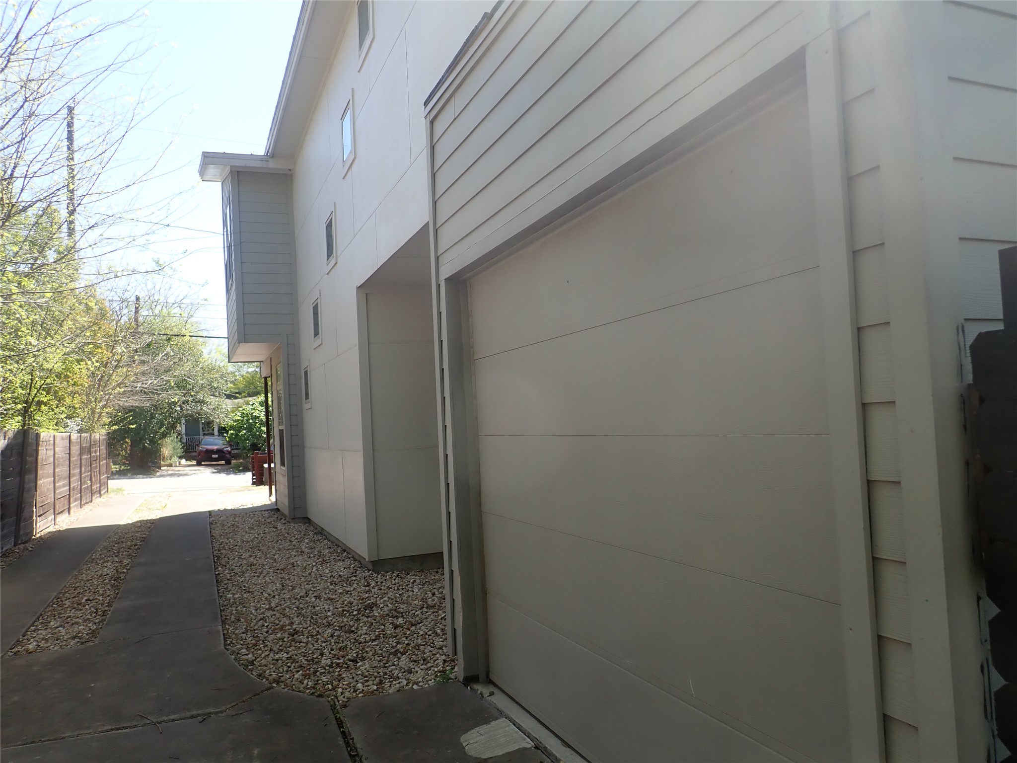 2912 East 14th Street, Unit A Austin, TX 78702 - Photo 5 of 27 View of side of property