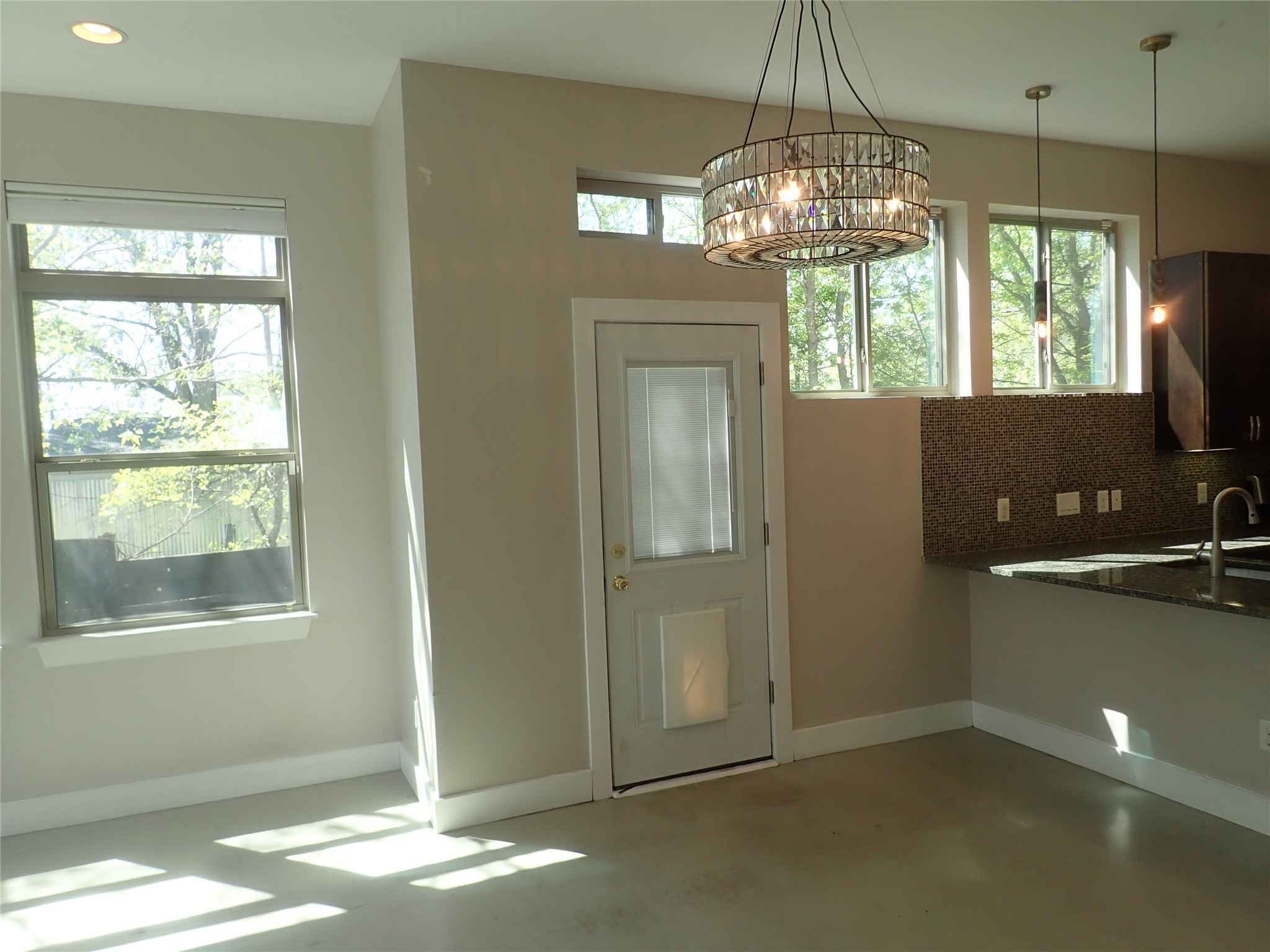 2912 East 14th Street, Unit A Austin, TX 78702 - Photo 9 of 27 Side Entry with Dining Area