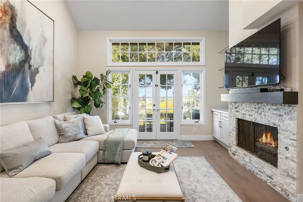 950 South Rim Crest Drive Anaheim, CA 92807 - Photo 12 of 61