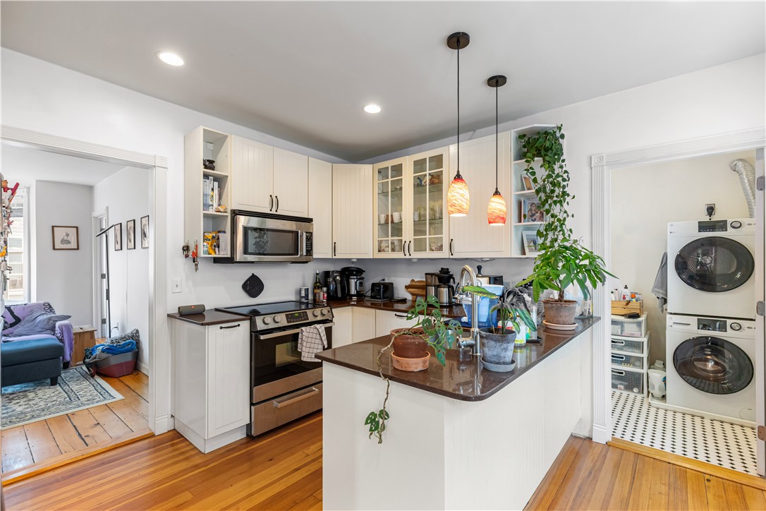 141 Grove Street Providence, RI 02909 - Photo 31 of 50 Unit 2