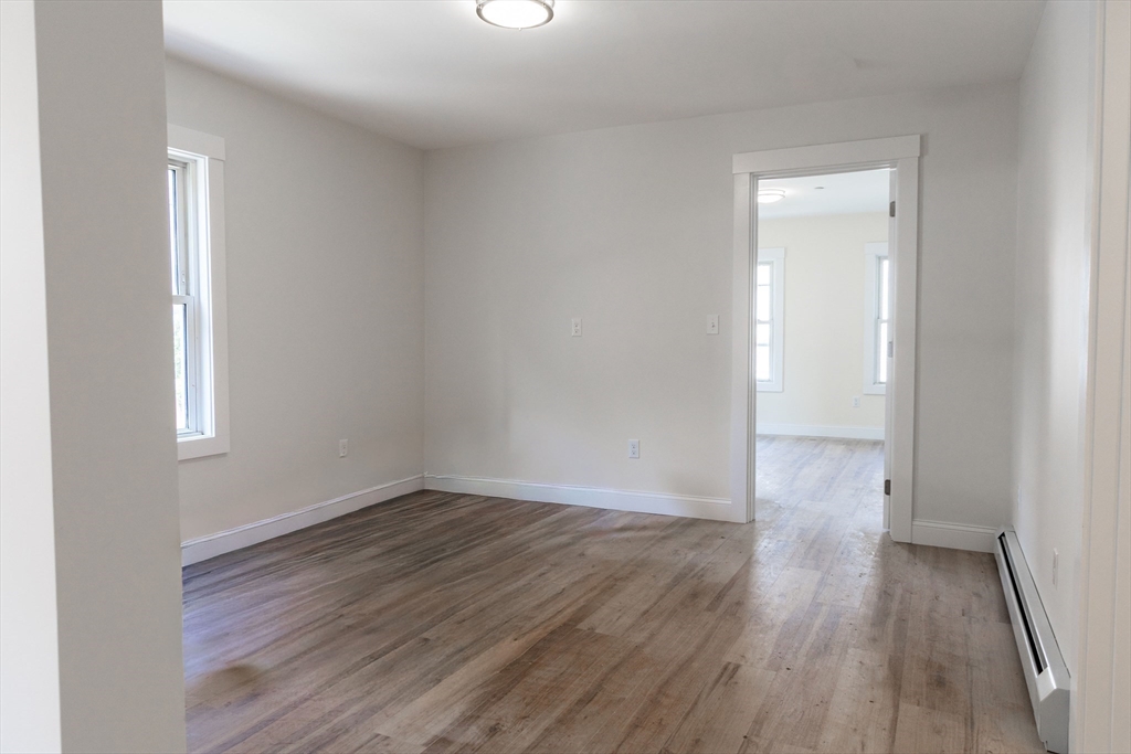 71 Friend Street, Unit 1R Gloucester, MA 01930 - Photo 5 of 10