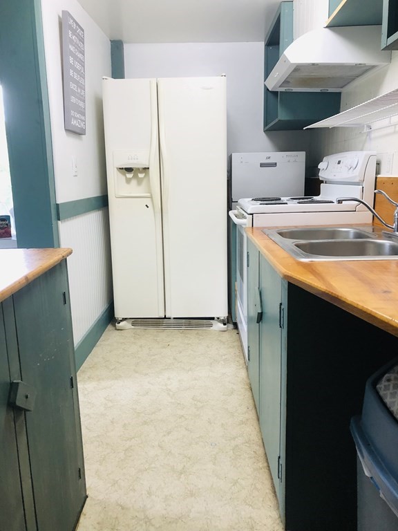 1007 Petersham Road Hardwick, MA 01037 - Photo 18 of 33 a utility room with dryer and washer