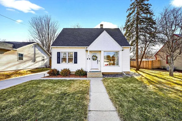 $314,900 | 421 North Bristol Street, Sun Prairie, WI 53590