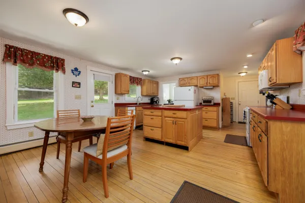 $499,500 | 111 East Gilson Avenue, Hartford, VT 05001