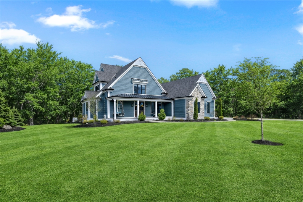 15 Quick Farm Road Westborough, MA 01581 - Photo 40 of 40 a front view of a house with a yard