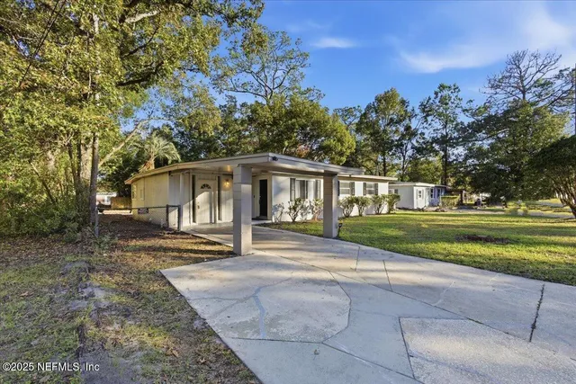 $196,000 | 909 La Marche Drive, Jacksonville, FL 32205