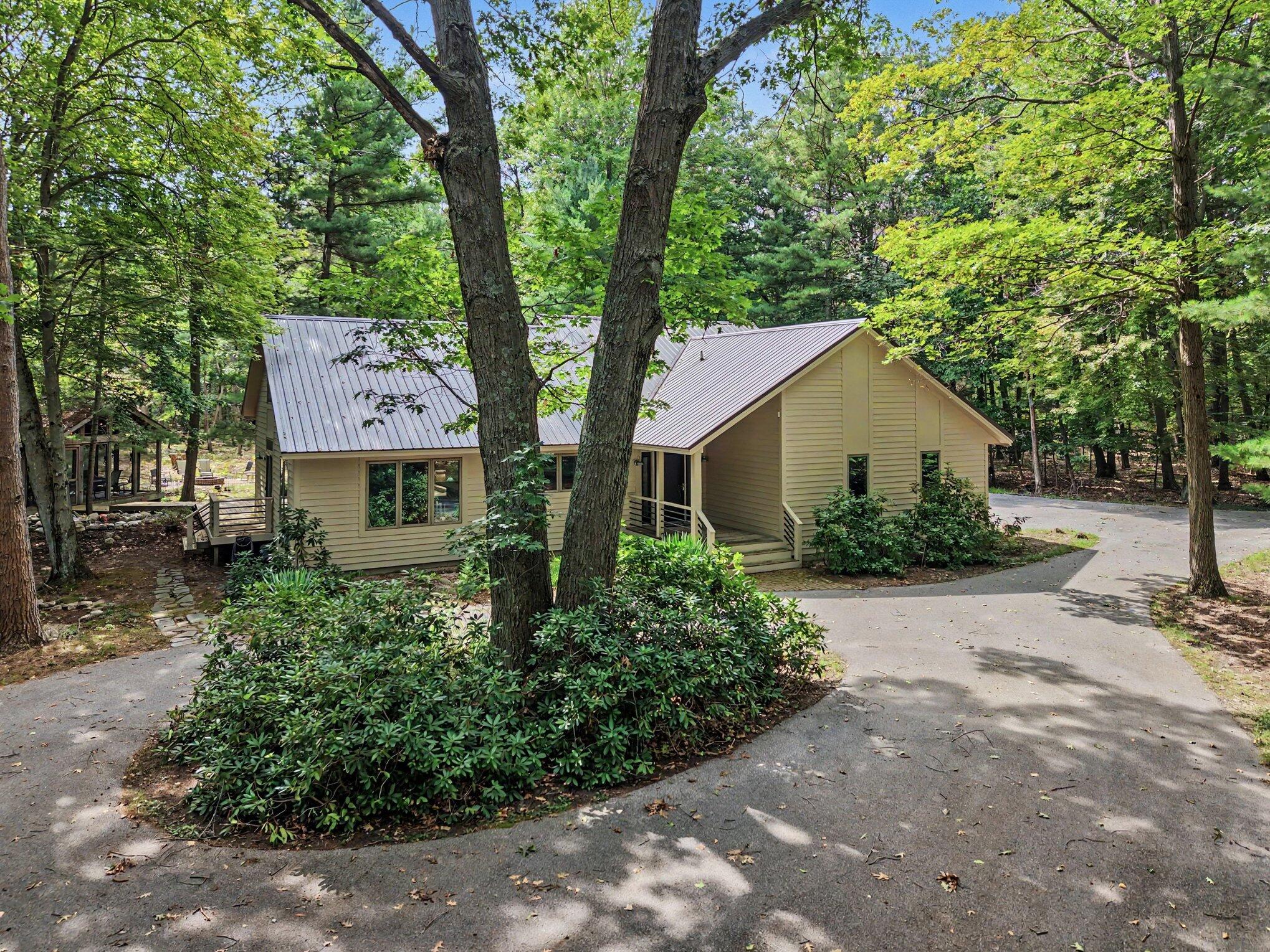1439 West Sternberg Road Muskegon, MI 49441 - Photo 1 of 52 041_file_2561