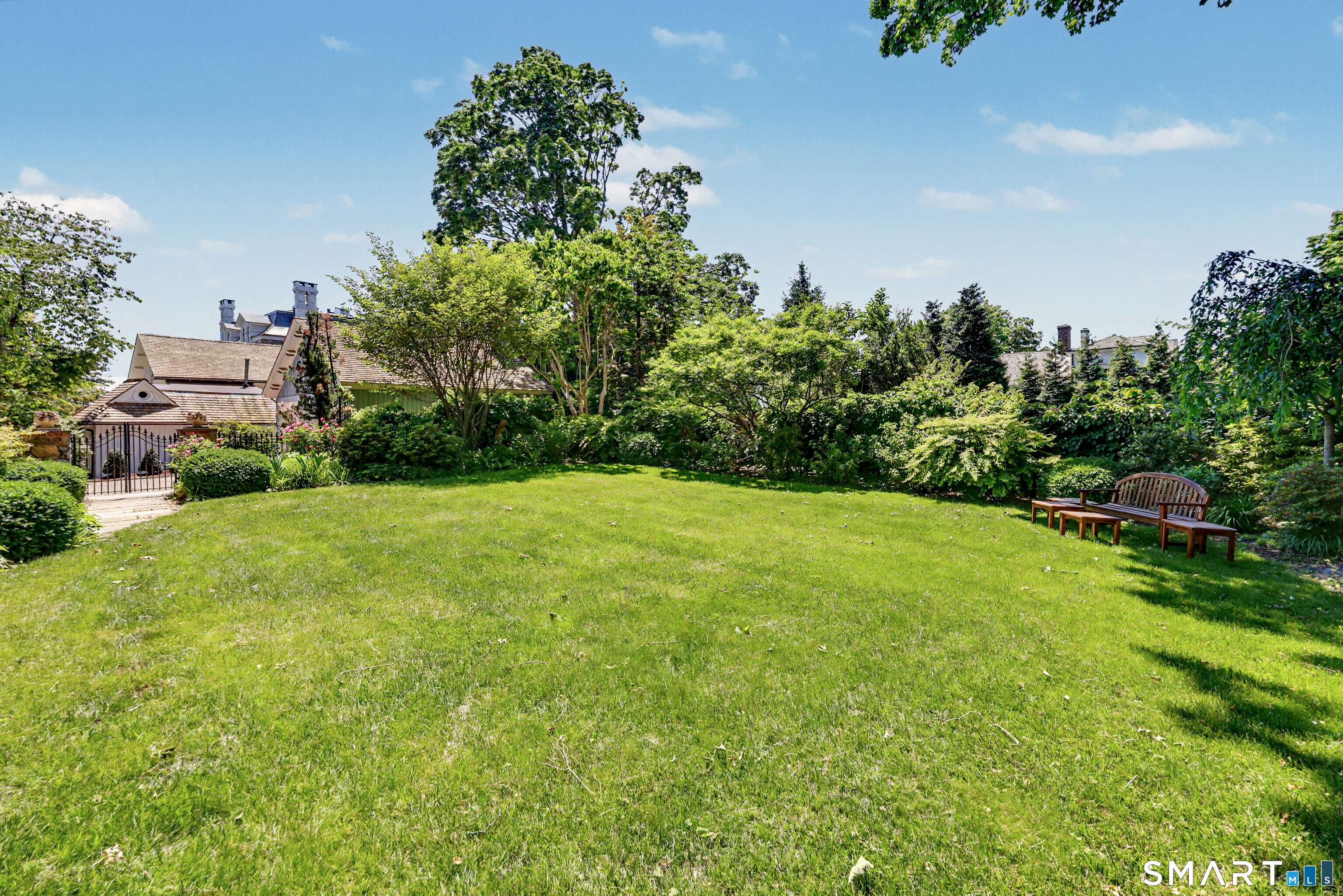 406 Harbor Road Fairfield, CT 06890 - Photo 35 of 38