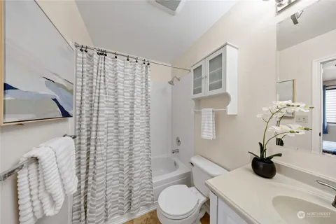 $375,000 | 1302 3rd Street Southeast, Unit 1, Auburn, WA 98002