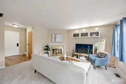 $375,000 | 1302 3rd Street Southeast, Unit 1, Auburn, WA 98002