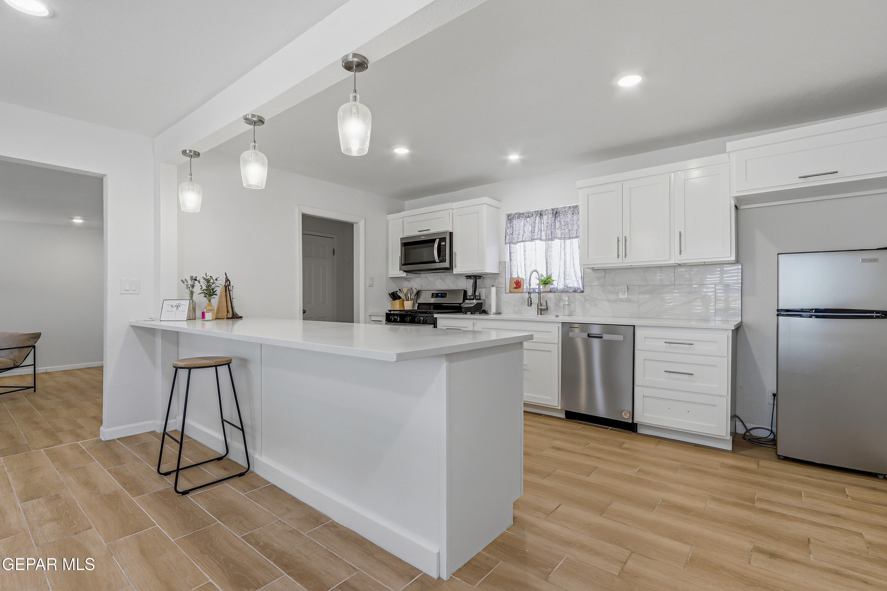 3030 Orkney Road El Paso, TX 79925 - Photo 2 of 26 KITCHEN