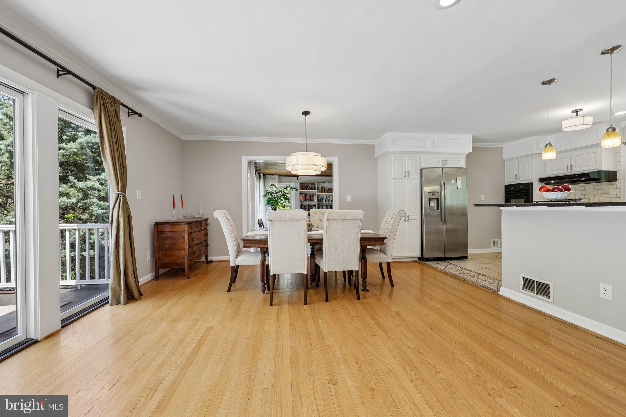 10410 Gary Road Potomac, MD 20854 - Photo 16 of 67 Gallery Image 16