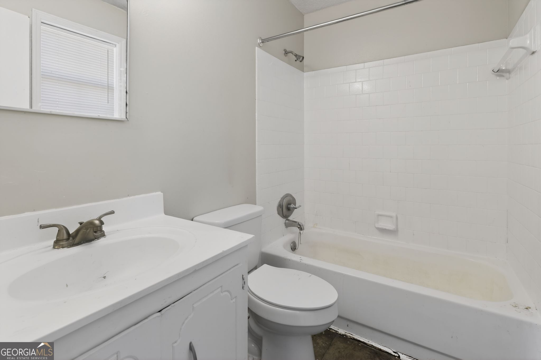 2809 Butler Manor Drive Hephzibah, GA 30815 - Photo 25 of 35 a bathroom with a sink toilet and bathtub