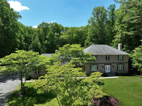 $1,400,000 | 10 Arbor Way, East Greenwich, RI 02818