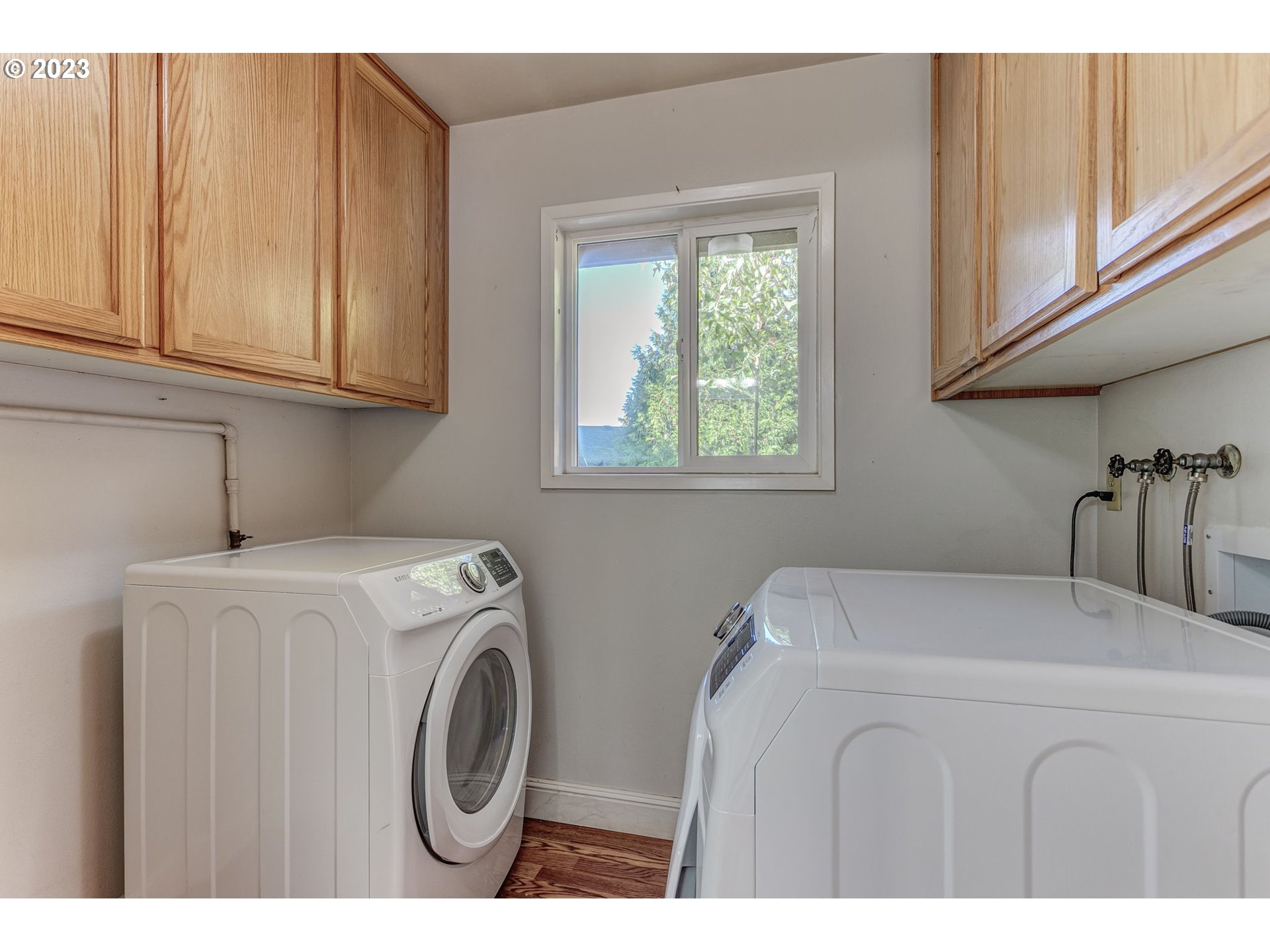 21321 Southeast Alder Street Gresham, OR 97030 - Photo 27 of 39 a utility room with dryer and washer