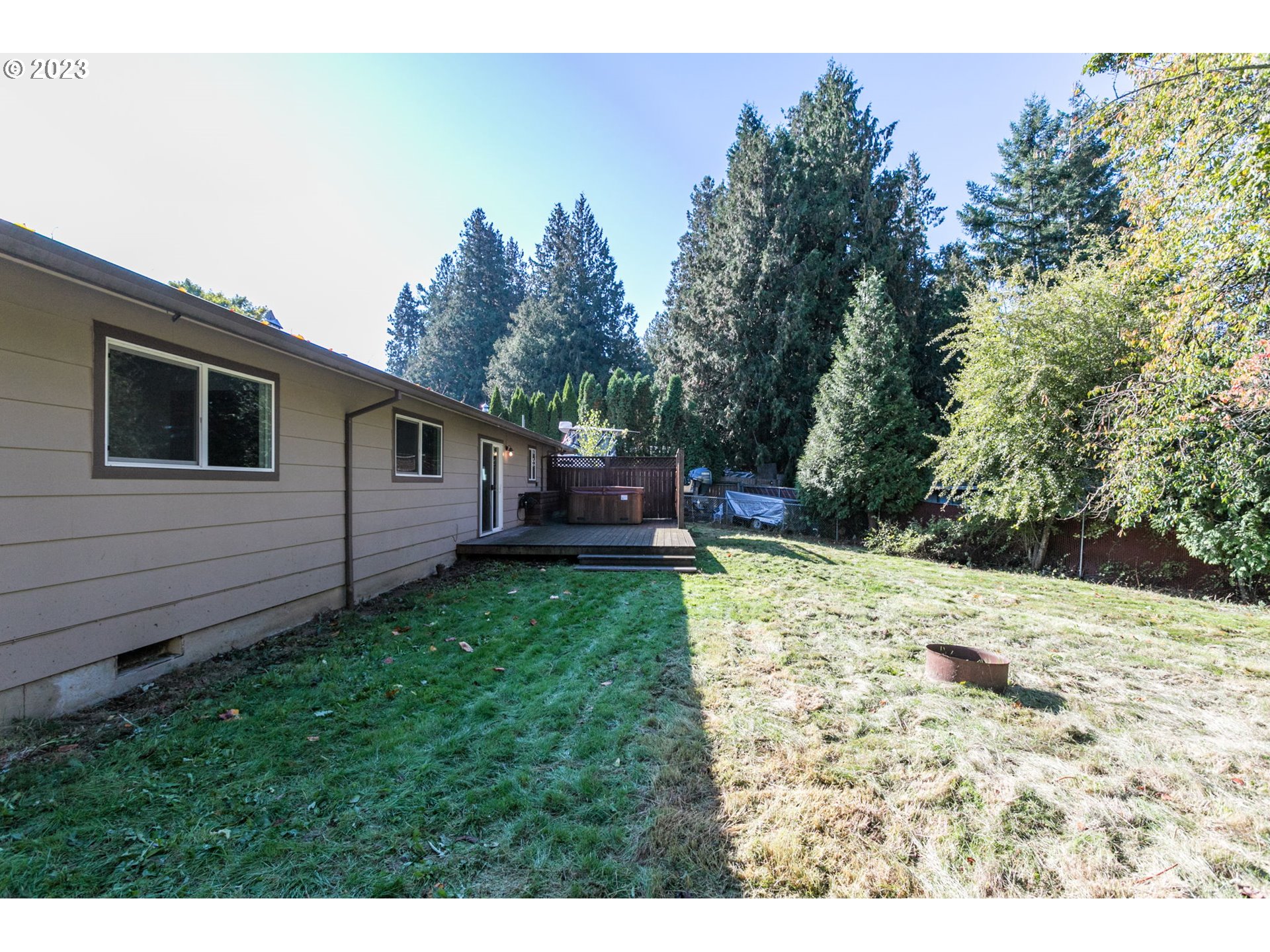 21321 Southeast Alder Street Gresham, OR 97030 - Photo 32 of 39 a view of a backyard with a garden