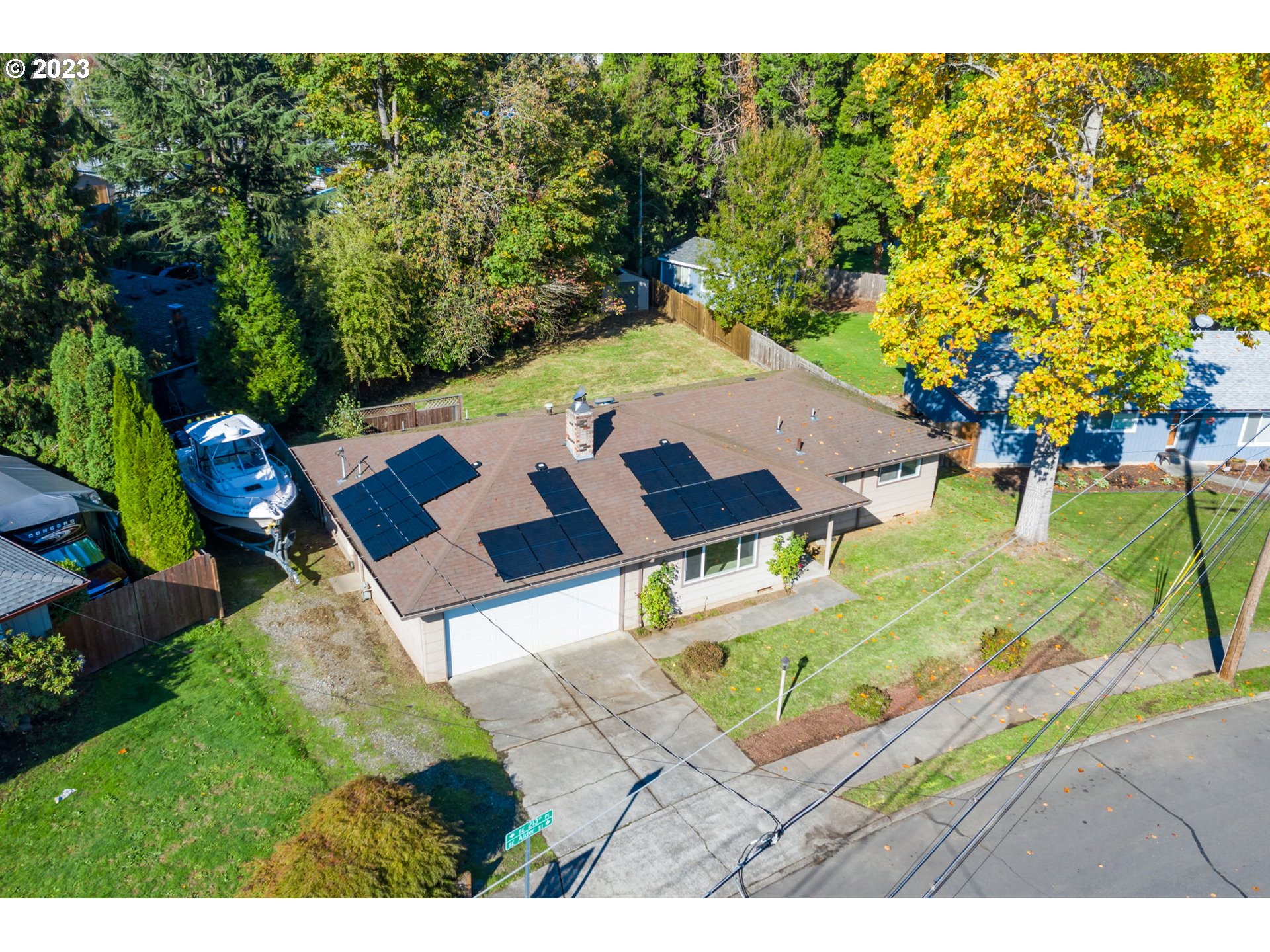21321 Southeast Alder Street Gresham, OR 97030 - Photo 34 of 39 a view of yard with patio