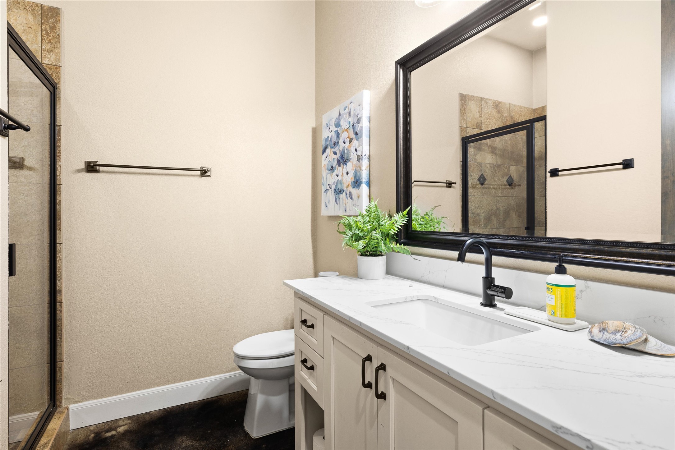 106 Fallow Way Bastrop, TX 78602 - Photo 24 of 40 Full bath featuring a walk-in shower