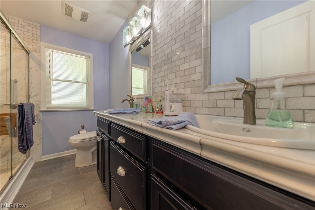 5153 Longton Road Lyndhurst, OH 44124 - Photo 16 of 30 Gallery Image 16