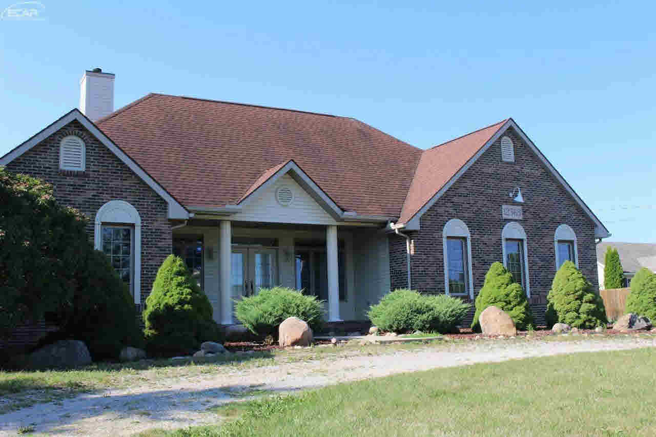 12363 West Mount Morris Road Flushing, MI 48433 - Photo 1 of 35 21199290.JPG