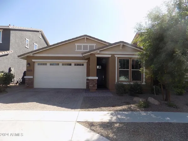 $2,450 | 4967 South Bridal Vail Drive, Gilbert, AZ 85298