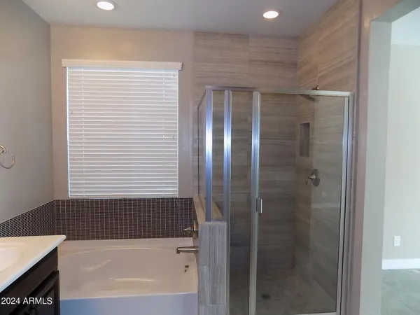 $2,450 | 4967 South Bridal Vail Drive, Gilbert, AZ 85298