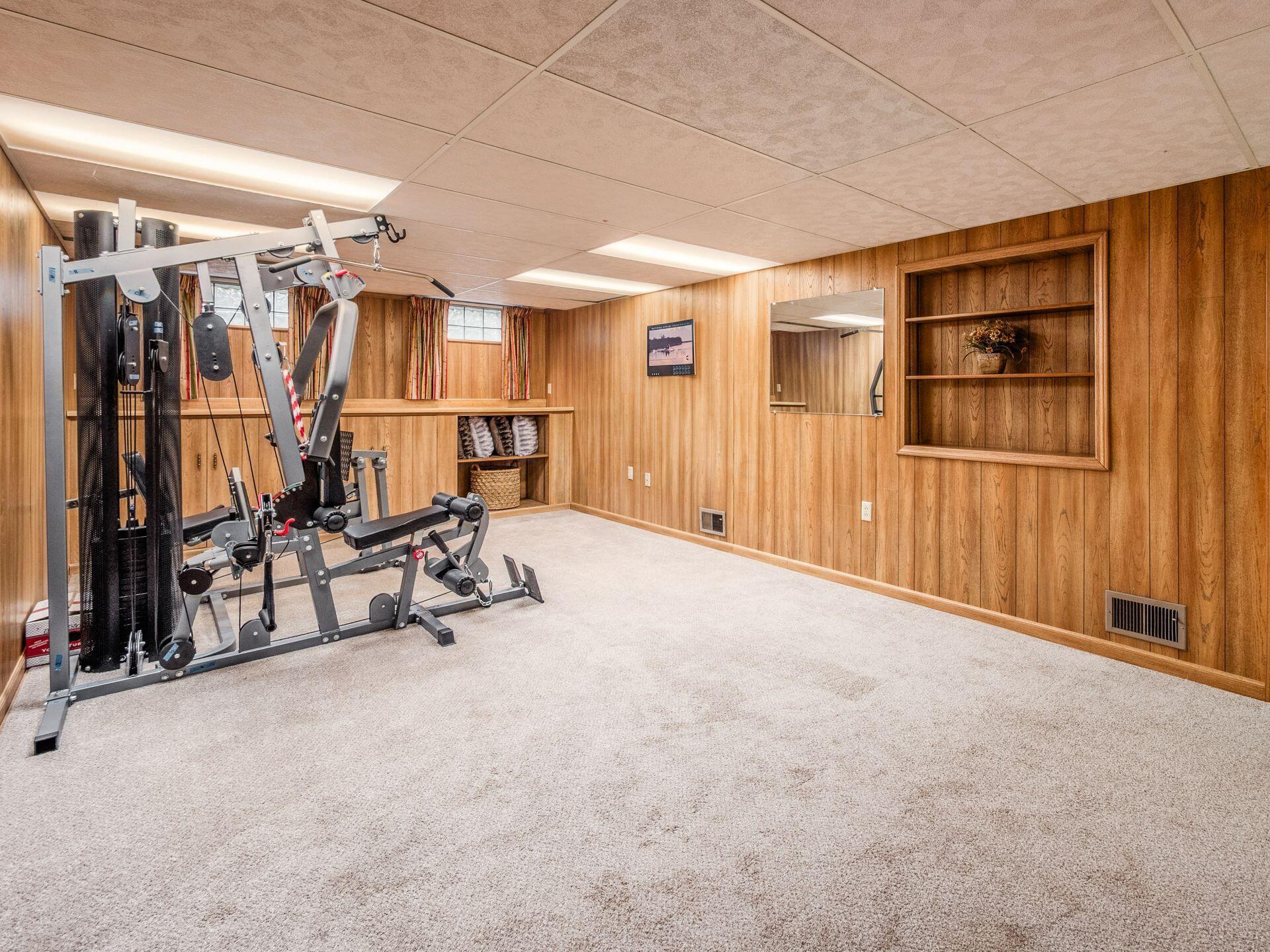 4159 Rowanne Road Columbus, OH 43214 - Photo 33 of 47 Rec rm 1, view 2