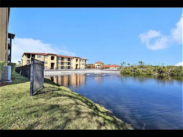 $235,000 | 4333 Bayside Village Drive, Unit 310, Tampa, FL 33615