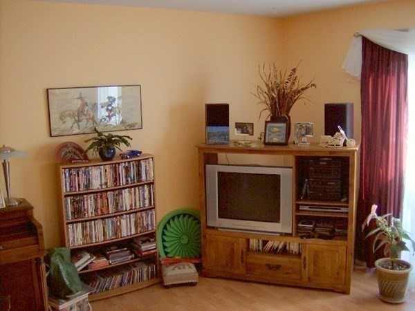 170 East Hadley Road, Unit 92 Amherst, MA 01002 - Photo 8 of 17 Gallery Image 8
