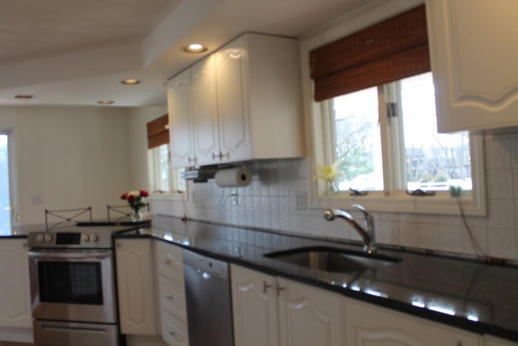 83 Outlook Road Marshfield, MA 02050 - Photo 8 of 23 Gallery Image 8