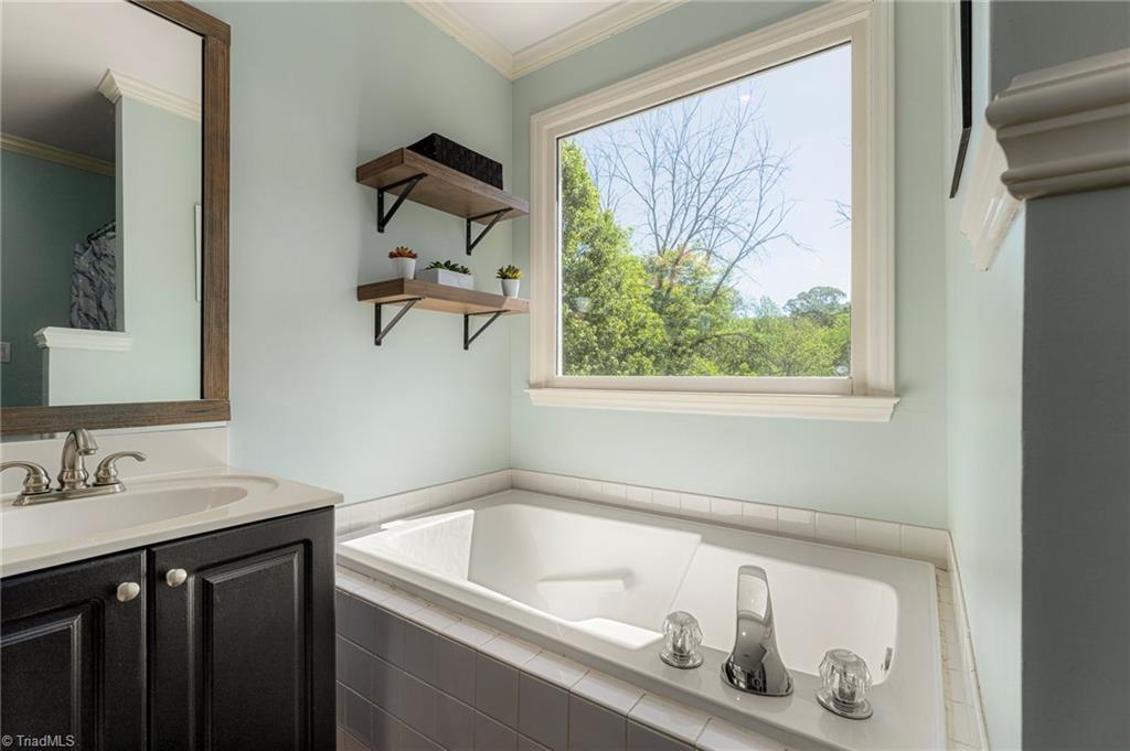 604 Schaefer Court Clemmons, NC 27012 - Photo 17 of 36