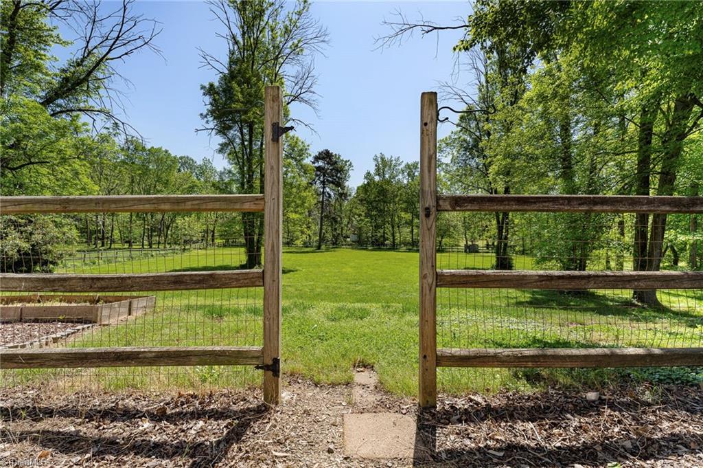 604 Schaefer Court Clemmons, NC 27012 - Photo 29 of 36