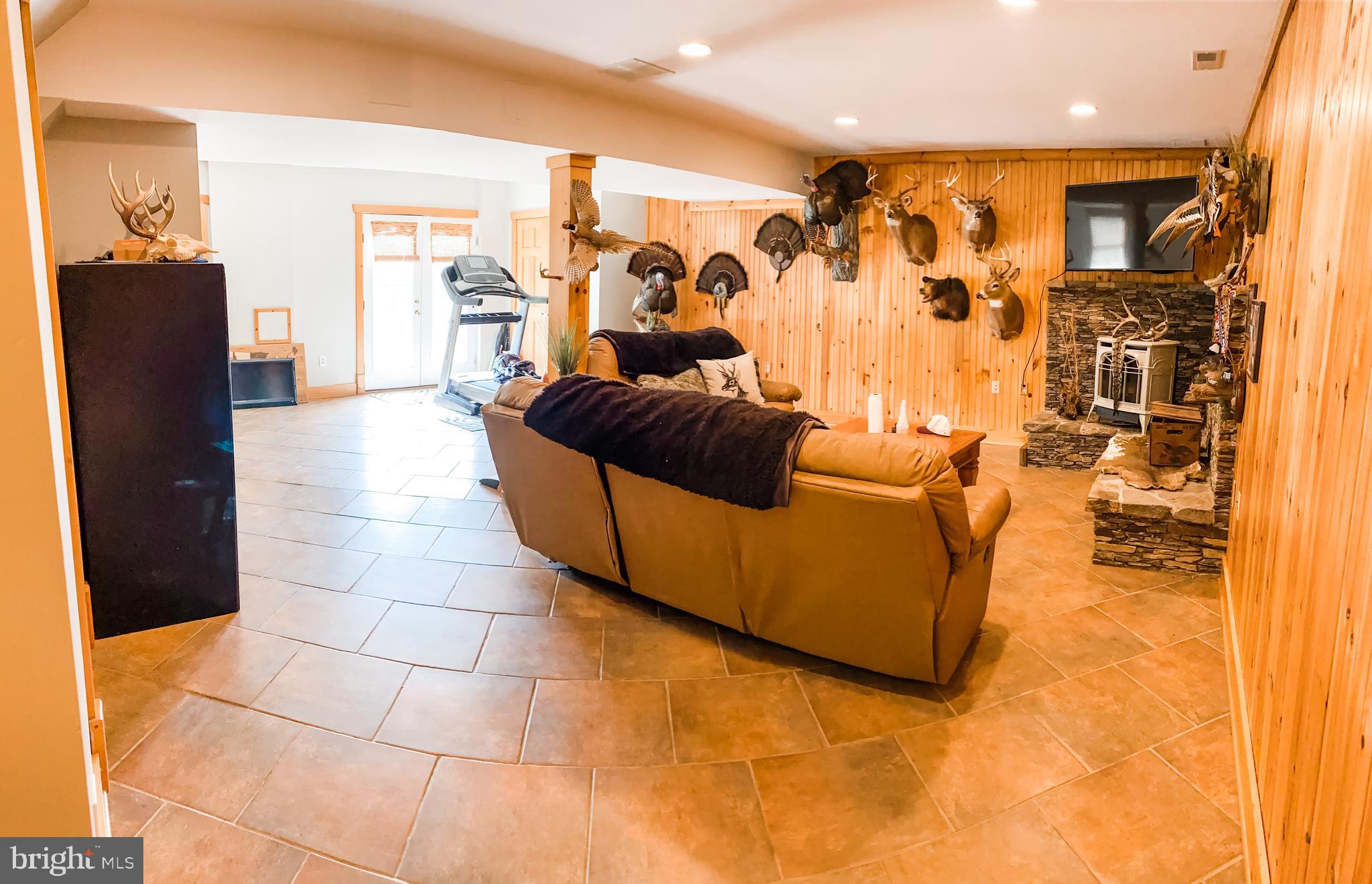 20819 Townsend Road Rohrersville, MD 21779 - Photo 43 of 57 Gallery Image 43