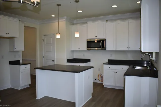 $374,990 | 2927 Flat Rock Drive, Winston-Salem, NC 27127