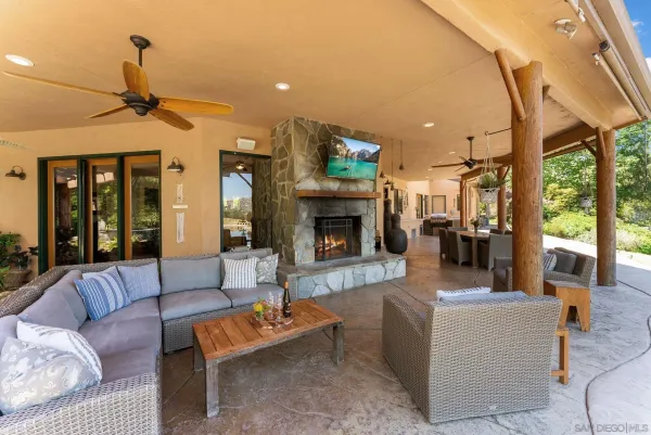 $3,600,000 | 7051 Mt Olympus Road, Fallbrook, CA 92028