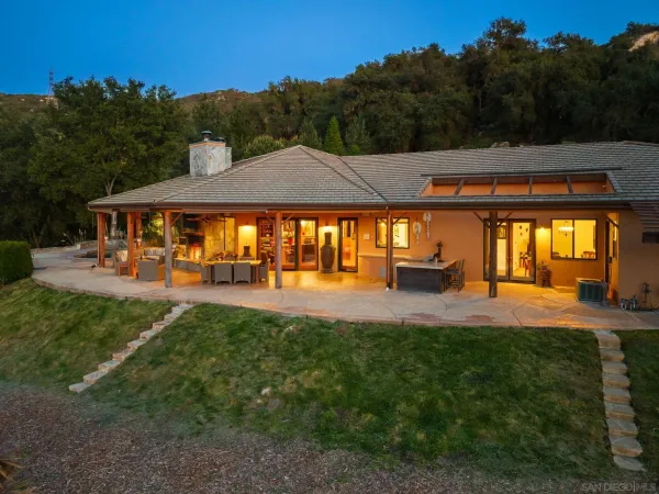 $3,600,000 | 7051 Mt Olympus Road, Fallbrook, CA 92028