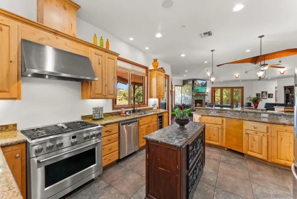 $3,600,000 | 7051 Mt Olympus Road, Fallbrook, CA 92028